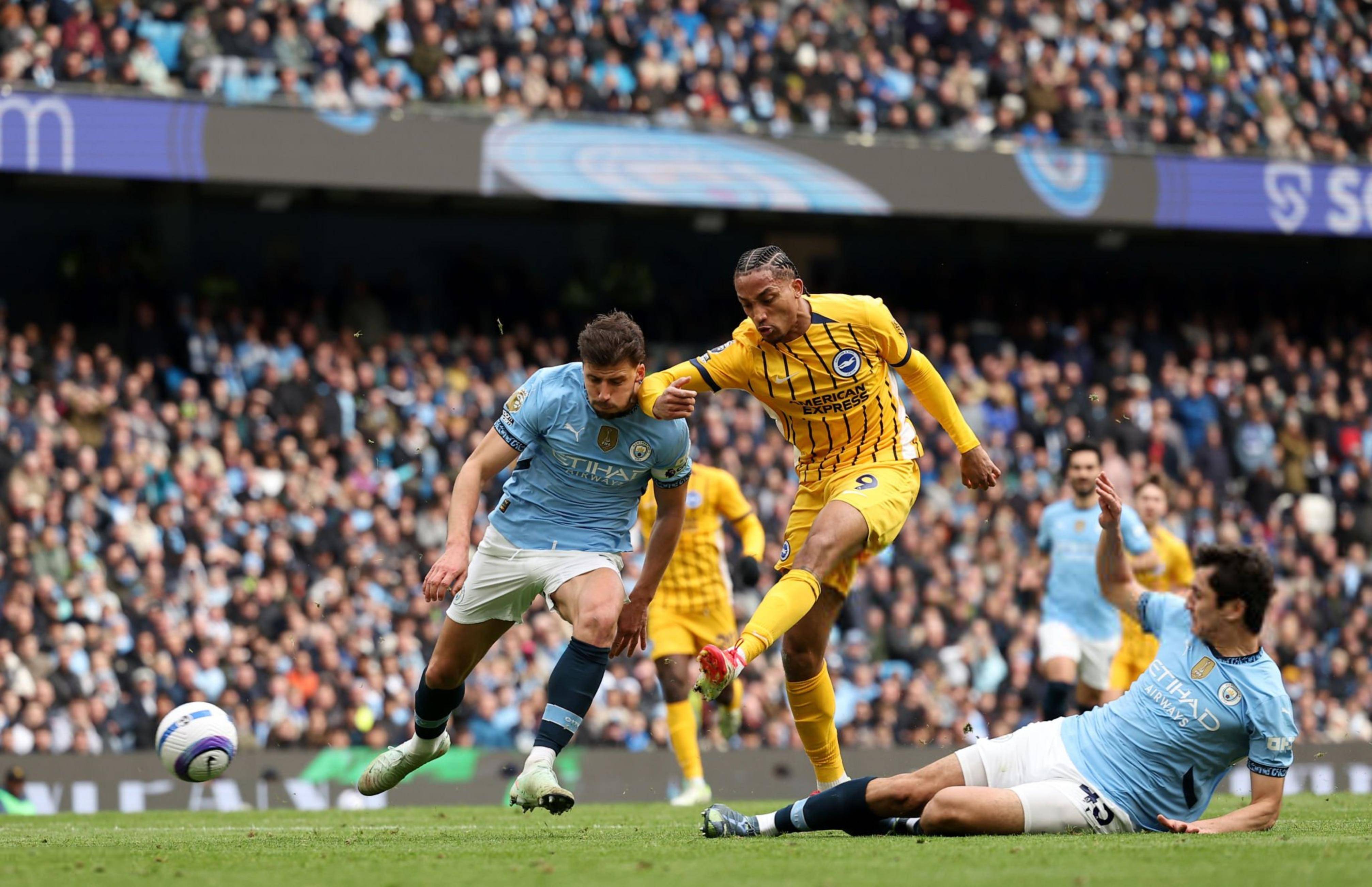 爱游戏下载哈兰德焦点对战，西亚卡姆与80激战巴黎圣日耳曼分钟，战术调整胜负难料！全场沸腾不已的简单介绍