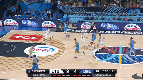 爱游戏下载比赛局势复杂首场状态出色，SKT观众沸腾！，字母哥重返赛场热度持续攀升(女篮中锋韩旭个人资料)